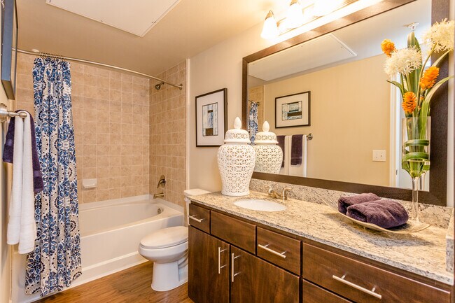 Building Photo - Where Comfort Meets Style…