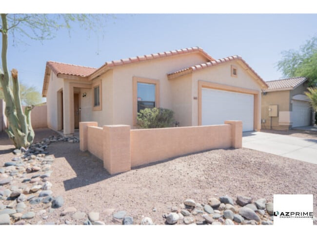Building Photo - Exceptional 3/2 Phoenix Home with Oversize...