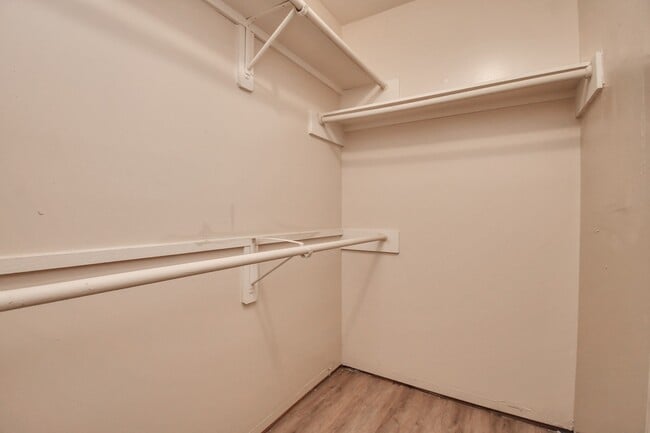 Building Photo - 8914 Pecan Pl Dr