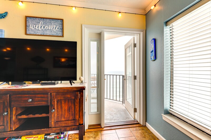 Building Photo - 1605 S Ocean Blvd