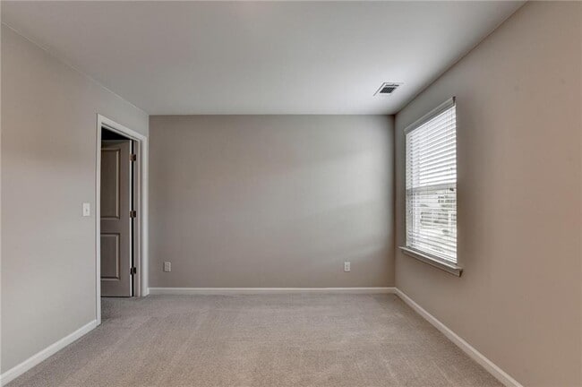 Building Photo - 4335 Magpie Dr