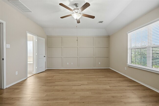 Building Photo - 3418 Bainbridge Hill Ln