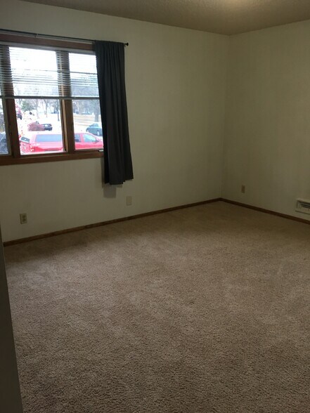 Bedroom 1 - 322 3rd Ave SE
