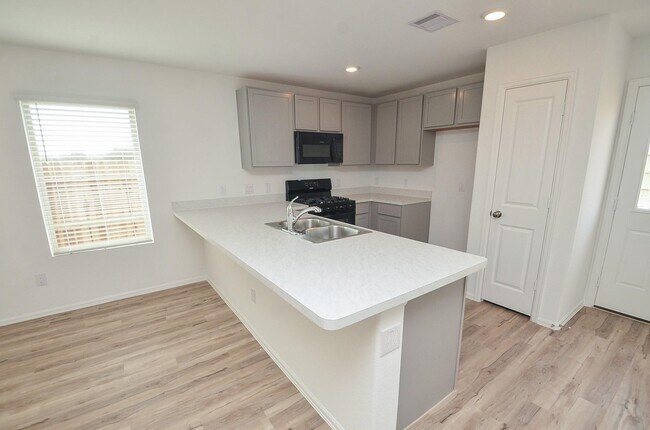 Building Photo - 18119 Rockvine Dr