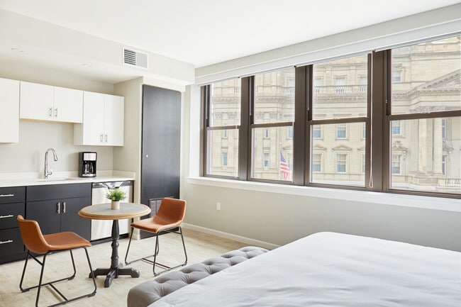 Building Photo - Kasa Cadillac Square Detroit