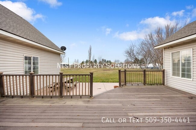 Building Photo - 12049 Baseline Rd E