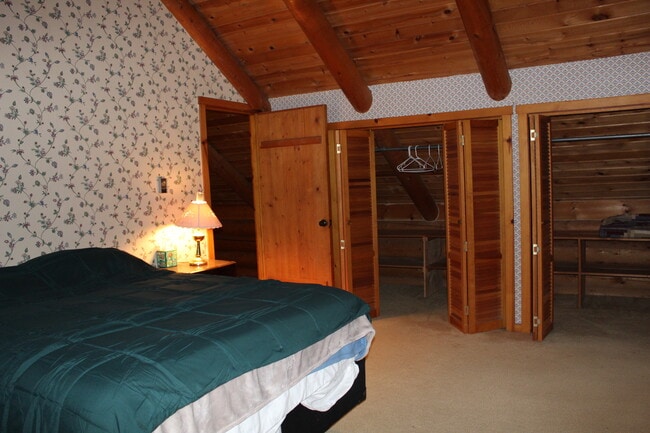 Building Photo - 502 Snowberry Ln