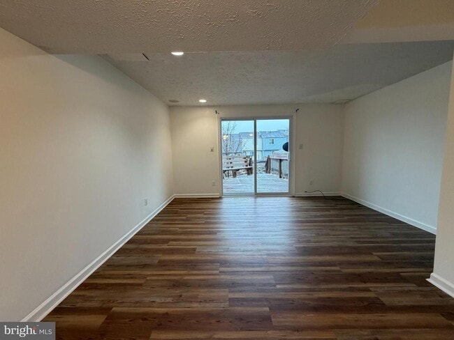 Building Photo - 125 Laurel Valley Ct