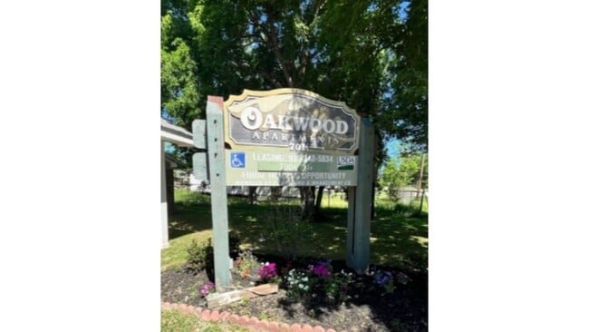 Building Photo - 701 N Madison St