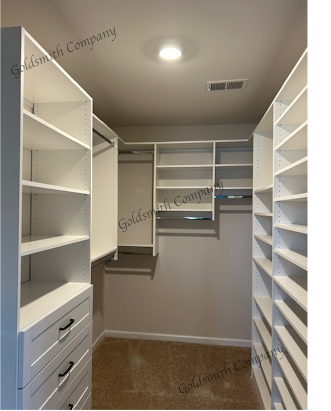 Building Photo - "Spacious 4-Bedroom Townhouse Retreat on Y...