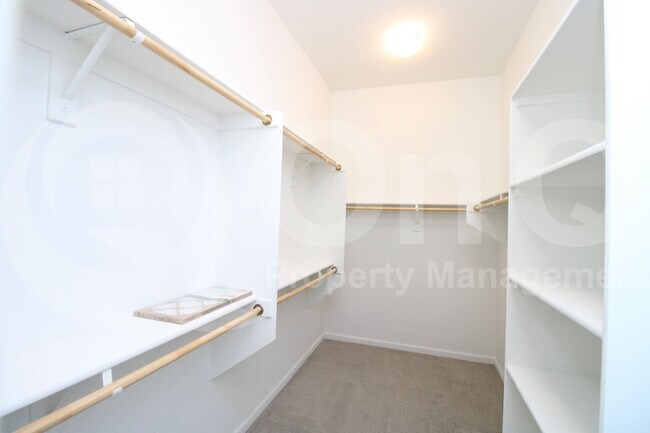 Building Photo - 106 N Bay Dr