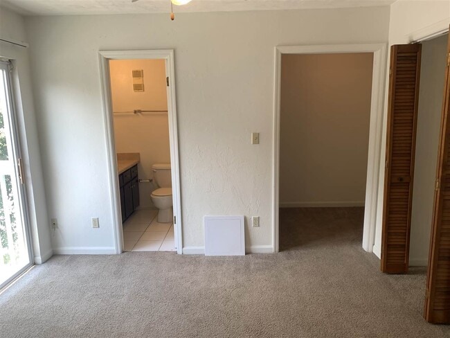 Building Photo - 808 W Carolina St