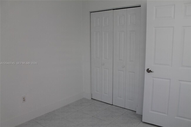 Building Photo - 1153 NW 125th Pl
