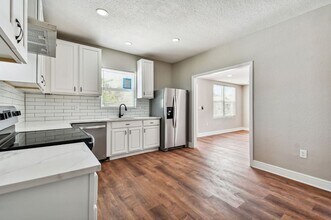 Building Photo - Introducing the Jewel of Ybor City: A Full...