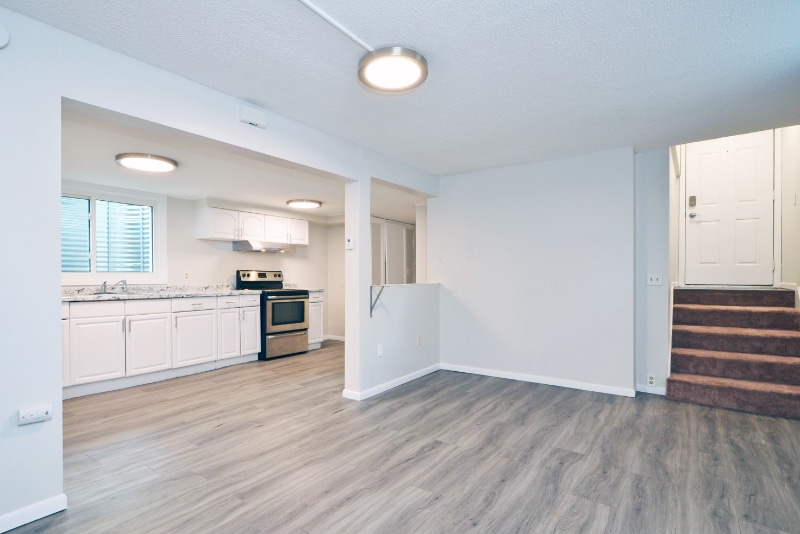 Building Photo - 1366 Pascal St