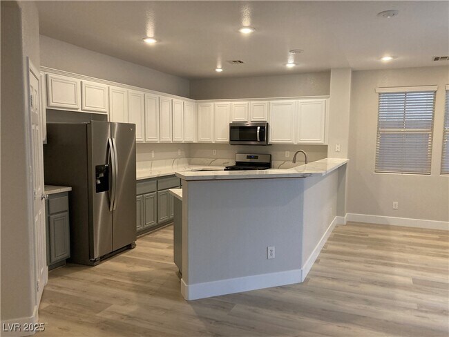 Building Photo - 9068 W Palomino Park Ct