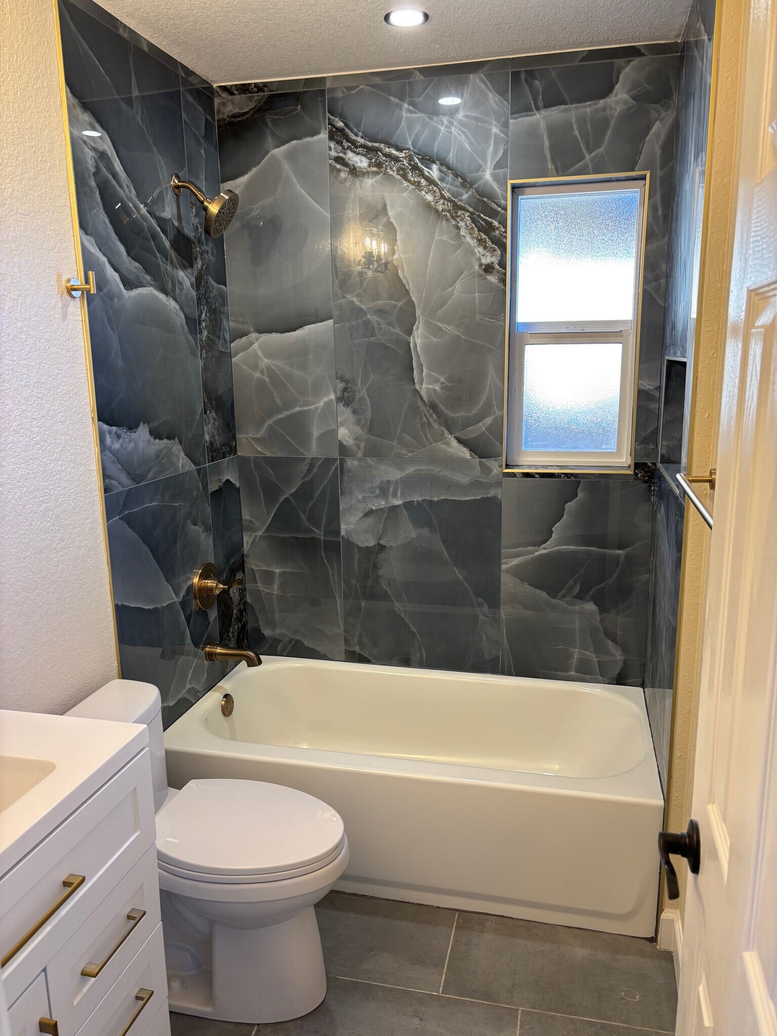 Building Photo - 2220 Ames St