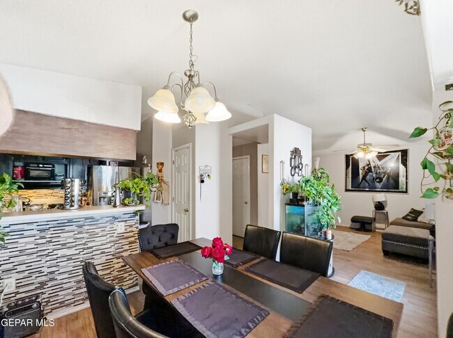 Building Photo - 1476 Enrique Perez Cir