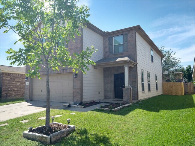 Building Photo - 811 Sweet Flower Dr