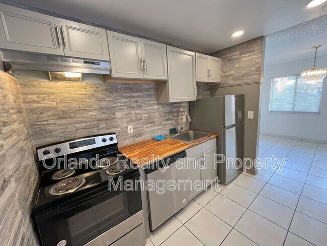 Building Photo - 5151 Picadilly Circus Ct