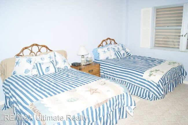 Building Photo - 1555 NE Ocean Blvd