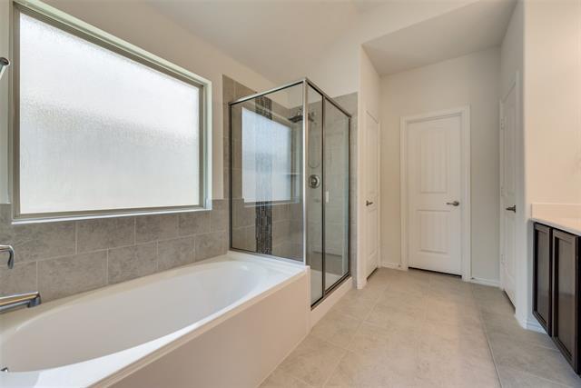 Building Photo - 828 Skytop Dr