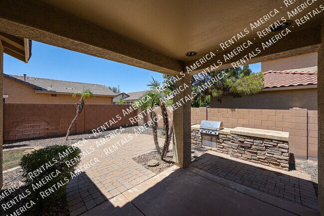 Building Photo - 869 E Waterview Pl