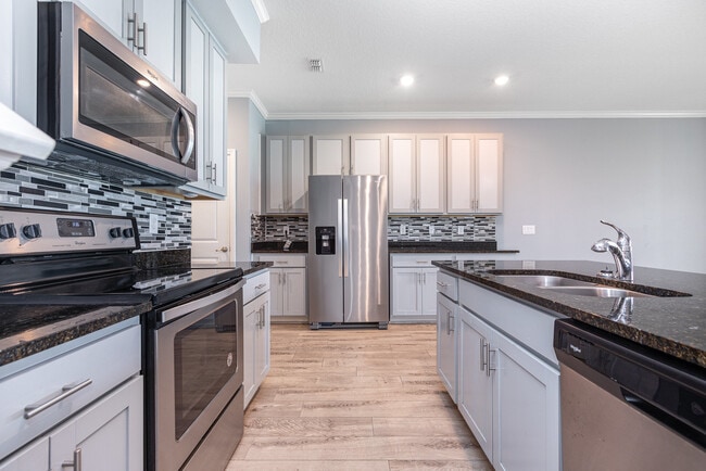 Building Photo - 11638 Woodleaf Dr