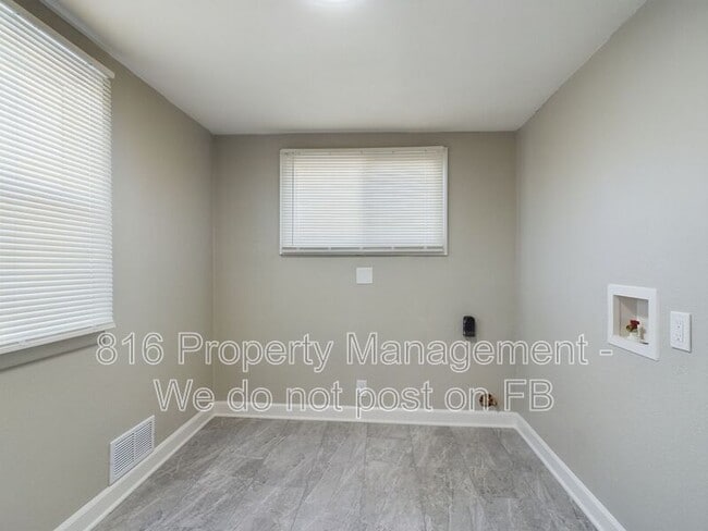 Building Photo - 9401 Bristol Ave