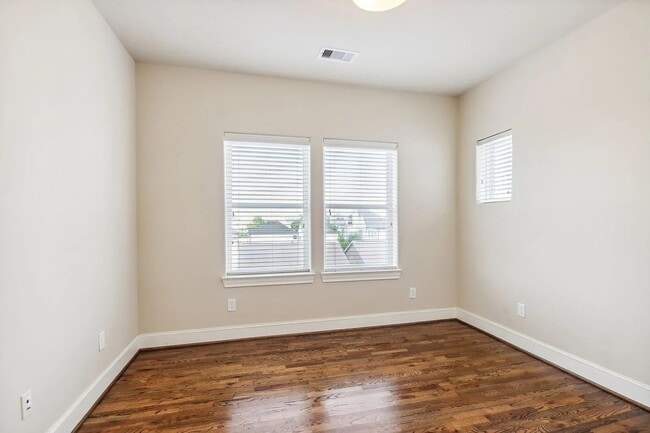 Building Photo - 2607 Cohn St