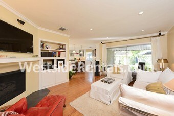 Primary Photo - 807 N Doheny Dr