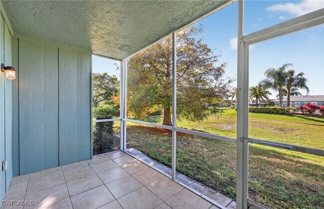 Building Photo - 144 Cypress Way E