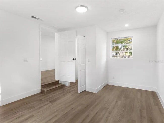 Building Photo - 4251 Tangerine Ave