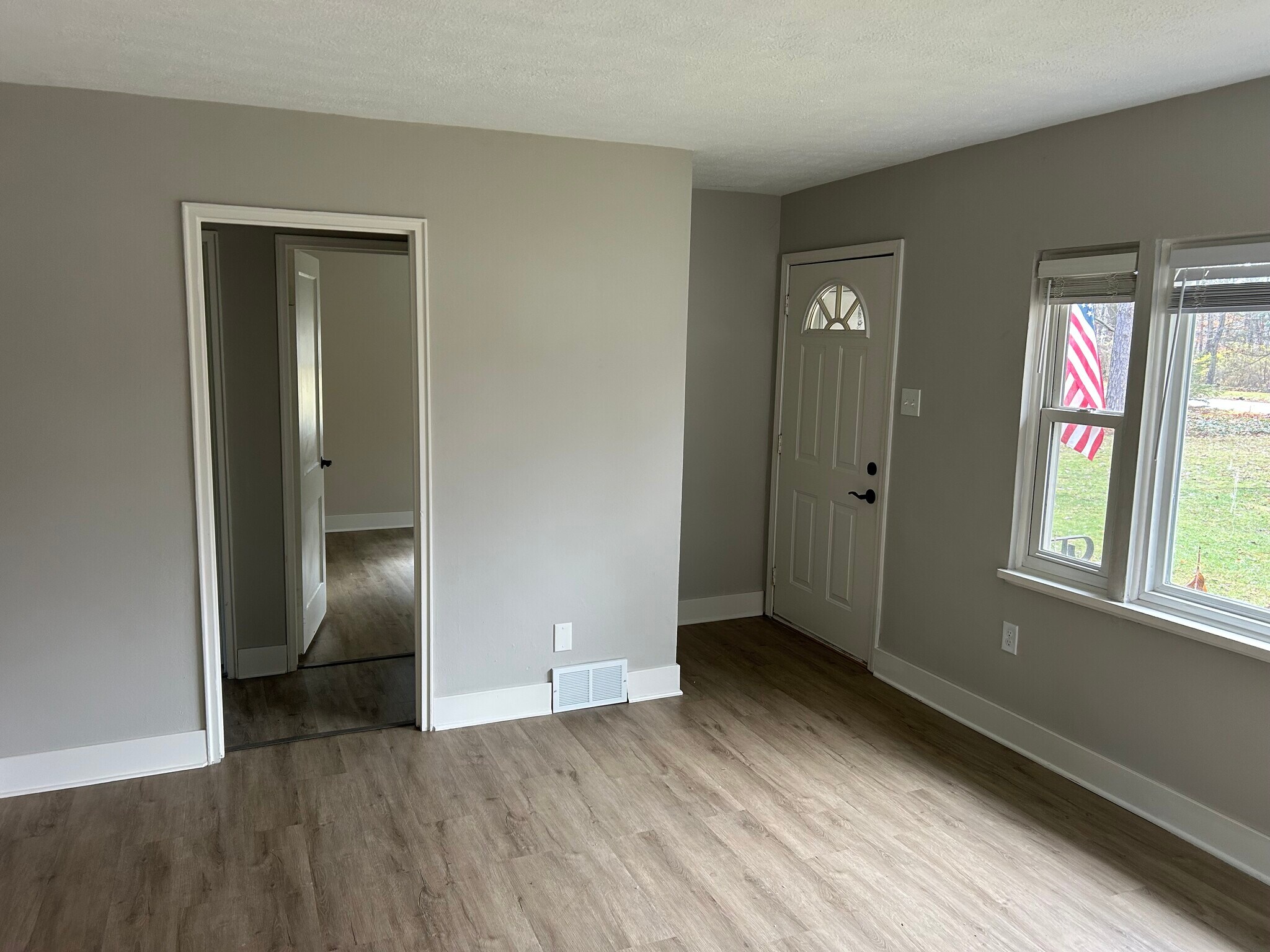 Building Photo - 4883 W Streetsboro Rd