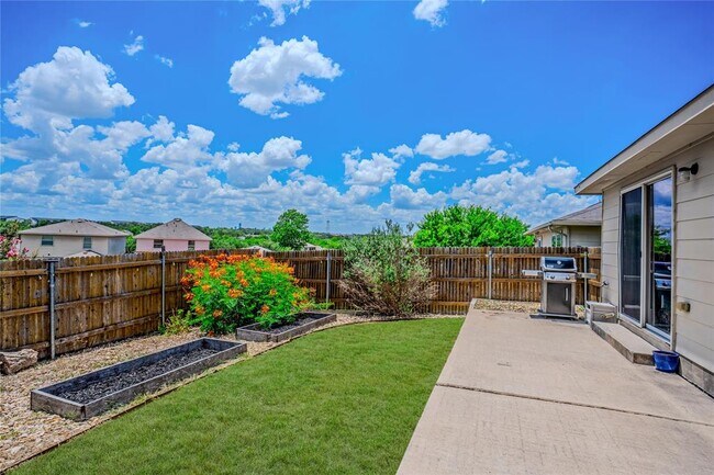 Building Photo - 8925 China Rose Dr