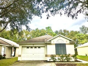 Building Photo - 6170 Skylarkcrest Dr