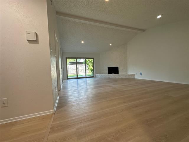 Building Photo - 306 Towne House Ln