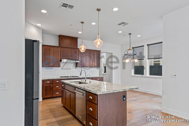 Building Photo - 8436 Compass Wy