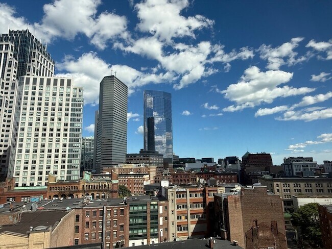 Building Photo - 42 Beach St