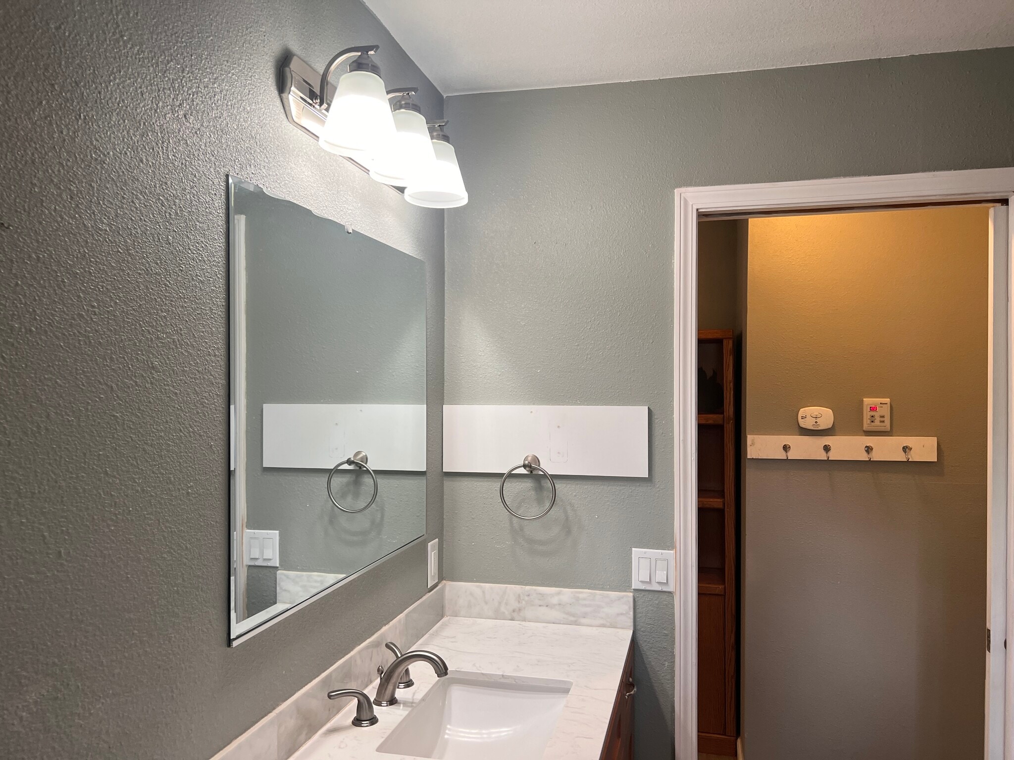 Building Photo - 20574 Sunset Ln