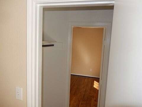 Building Photo - 10818 Sharondale Ln