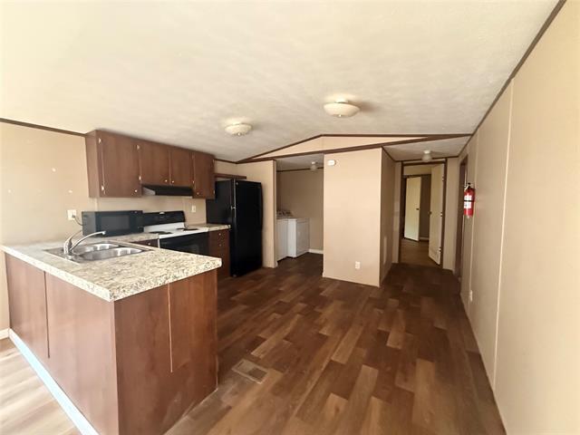 Building Photo - 541 Simmons Dr