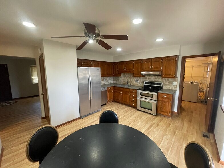 Building Photo - 12220 Jerome Road