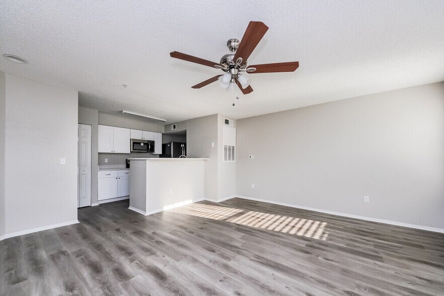 Building Photo - 2217 Grand Cayman Ct