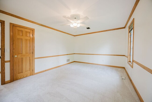 Building Photo - 4658 Lombardo St