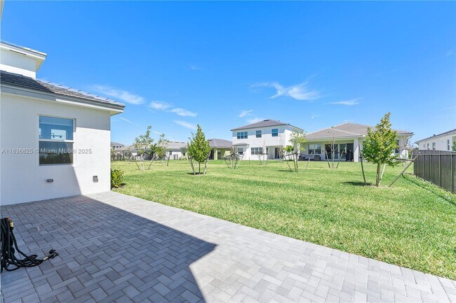 Building Photo - 14458 Spruce Pne Dr