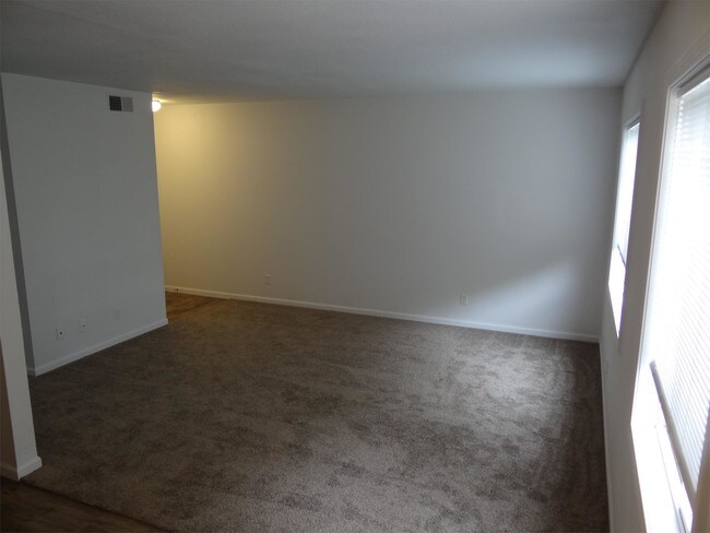 Building Photo - 3304 SW 29th St