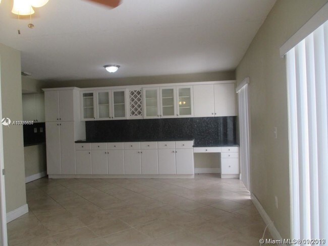 Building Photo - 18150 SW 138th Ct