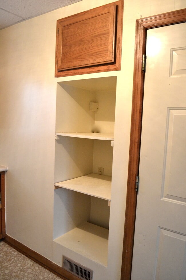 Building Photo - 1640 N Holyoke St