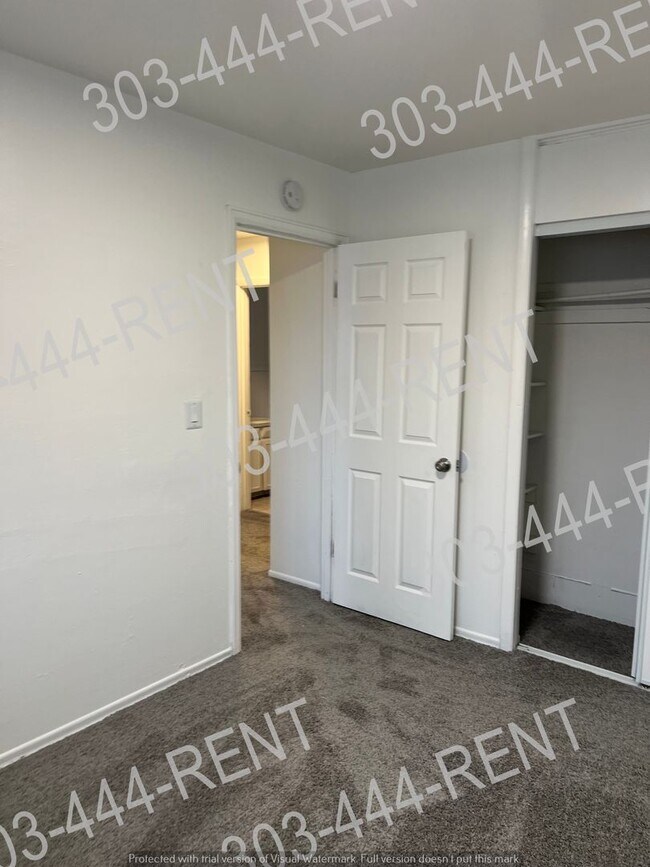 Building Photo - 3 Bedrooms, 2 Bathrooms, with 2 Bonus Rooms in the Basement!